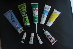 અલ્ટ્રાસોનિક સીલિંગ કોસ્મેટિક ટ્યુબ ફિલિંગ મશીન