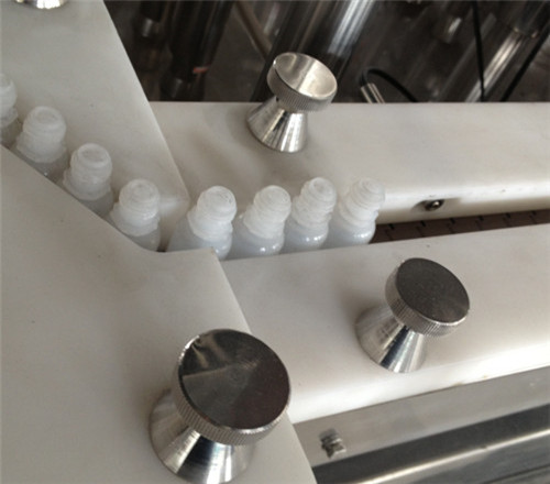 ક્લેમ્પીંગ બોટલ ડિવાઇસ